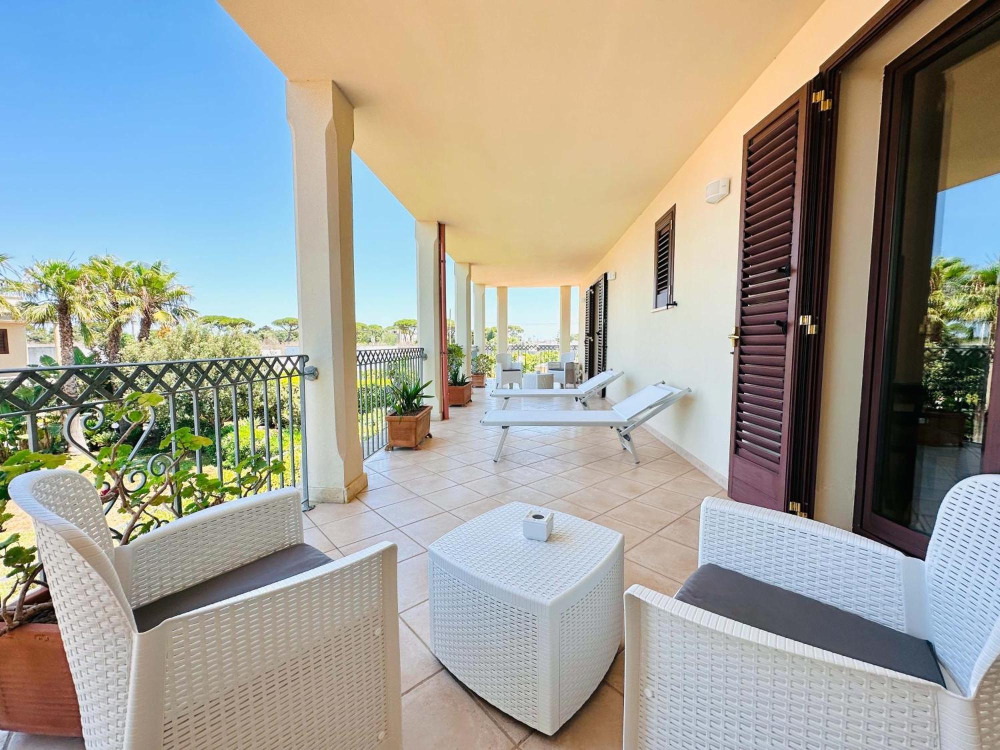 Casalusa Home Casamassella Экстерьер фото